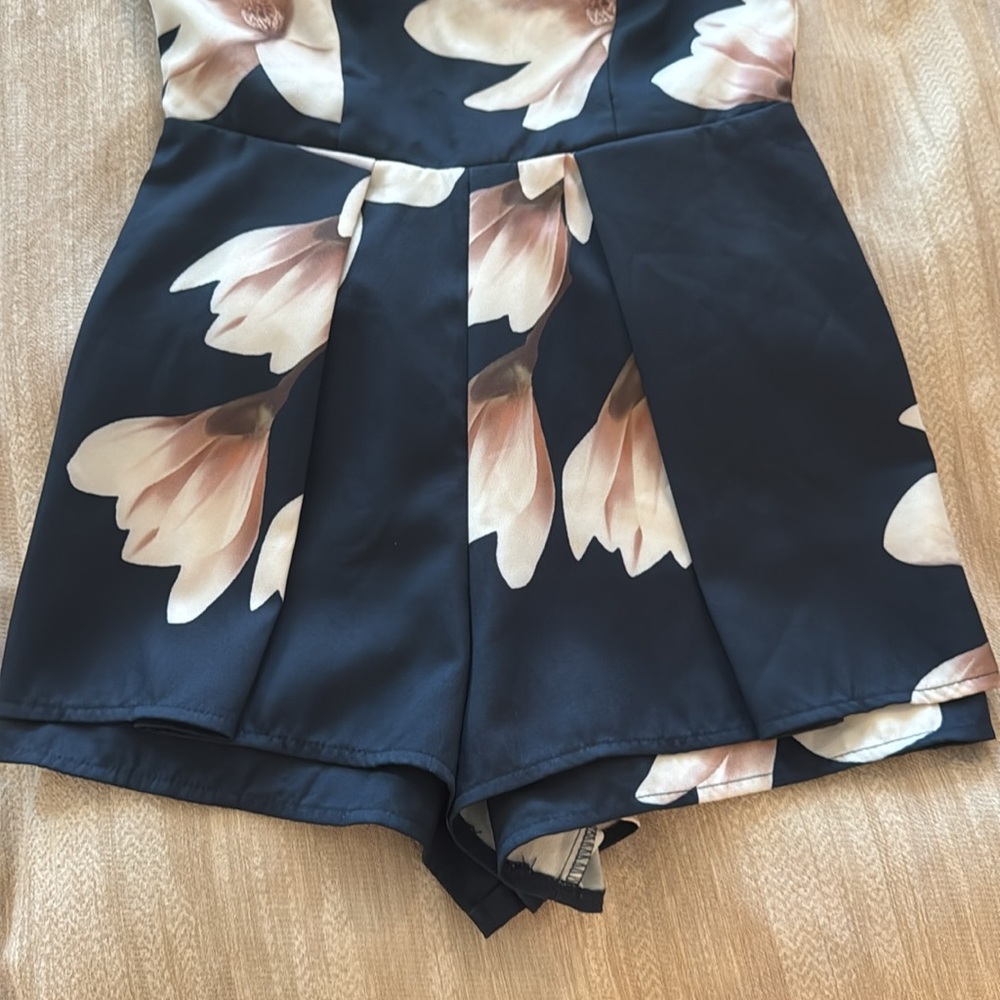 Latiste Romper View 3